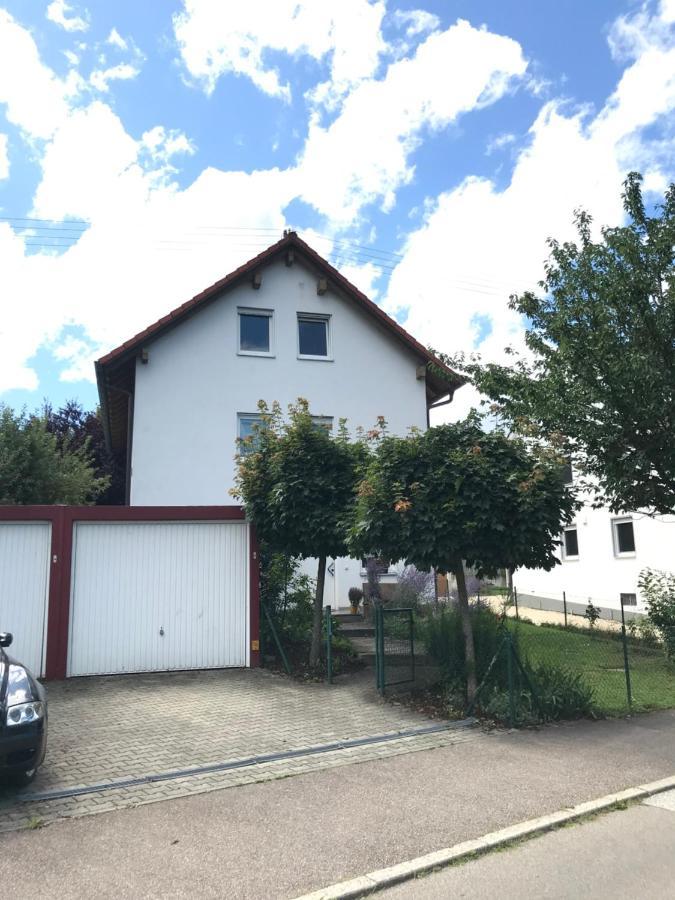 House With Castle View & Art Apartment Guenzburg Exterior photo